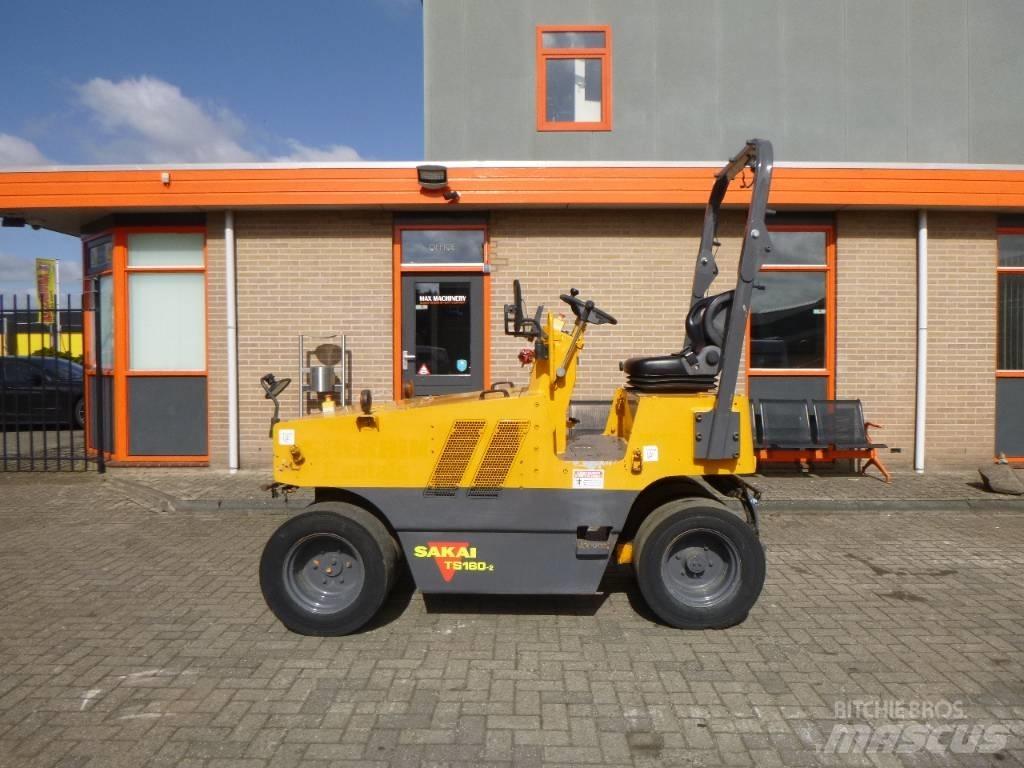 Sakai TS160-2 Cilindri compactori cu roti