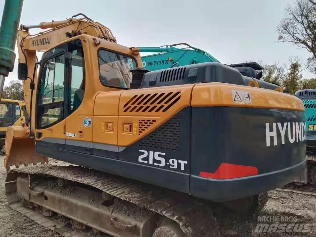 Hyundai R215-9T Excavatoare cu roti