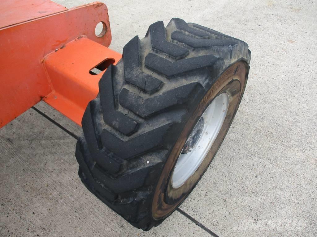JLG 460SJ (867) Nacele cu brat telescopic