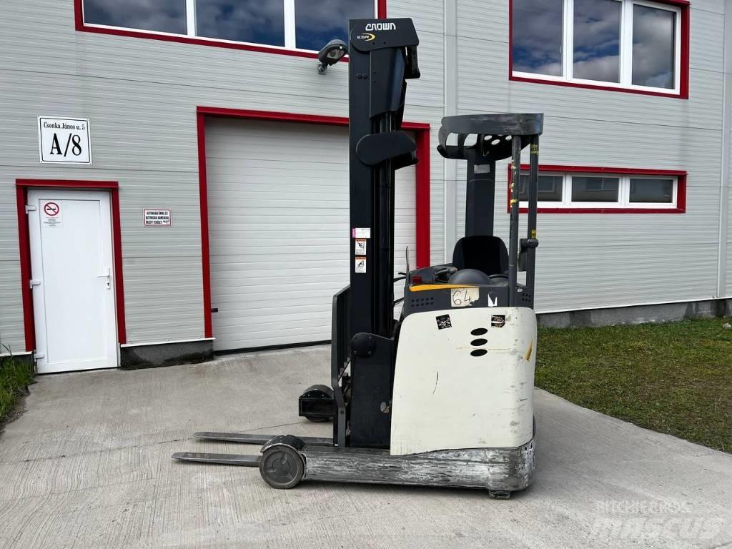 Crown ESR 5000 Stivuitor cu catarg retractabil