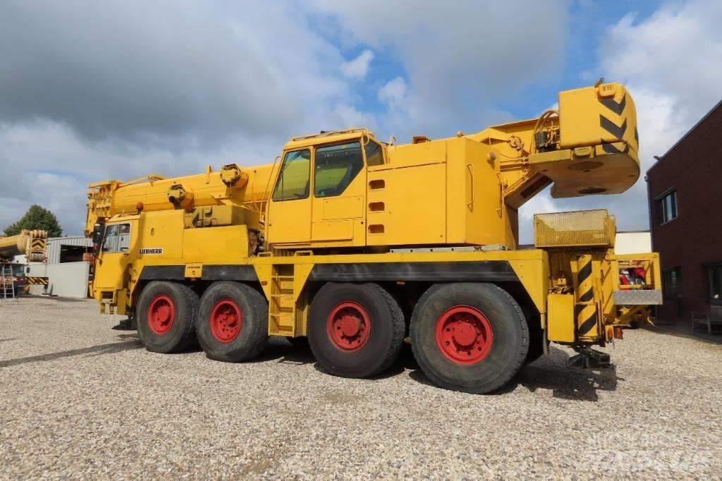 Liebherr LTM 1070-1 Macara pentru orice teren