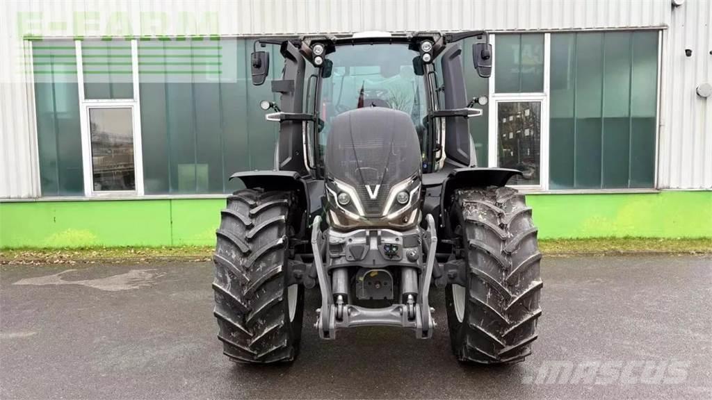 Valtra q 285 Tractoare