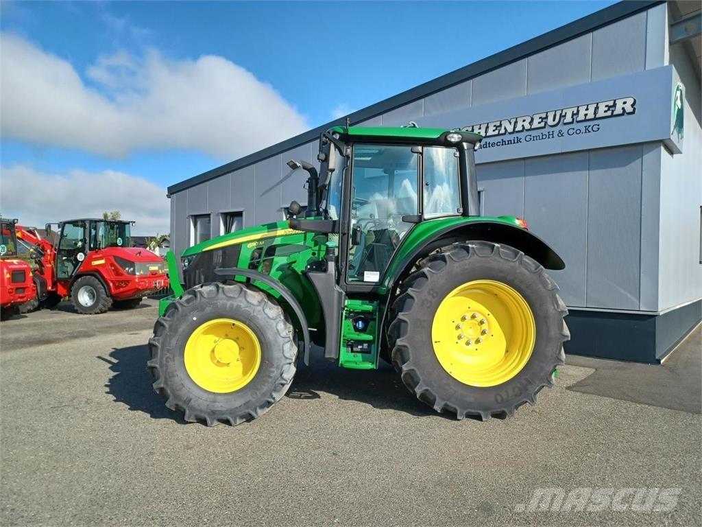 John Deere 6110M Tractoare