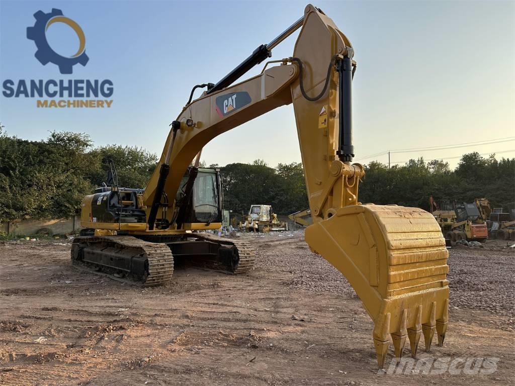 CAT 330 D L Excavatoare pe șenile
