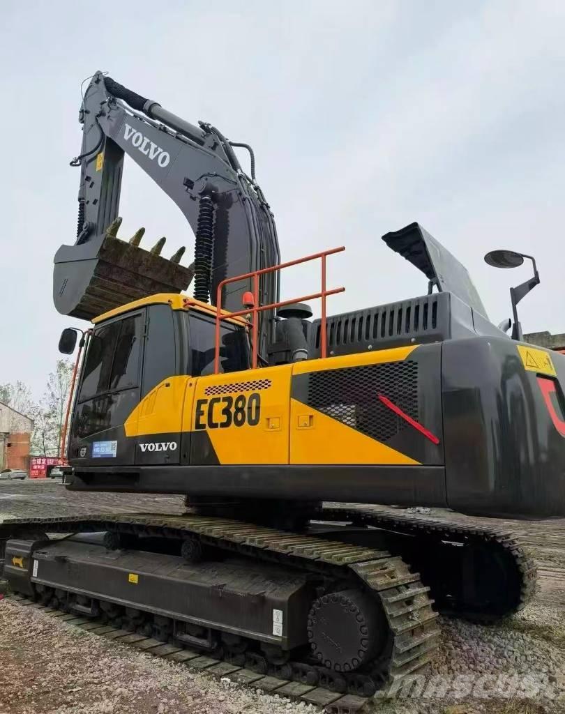 Volvo EC 380 Excavatoare pe șenile
