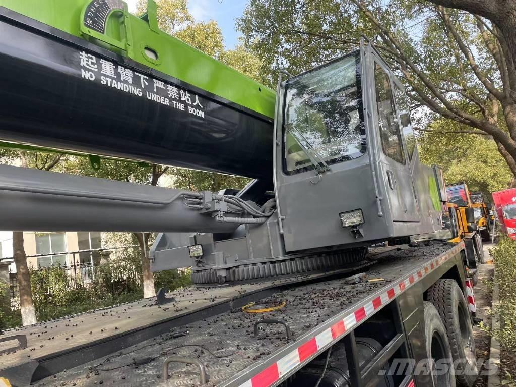 Zoomlion ZTC 700 V Macara teren accidentat