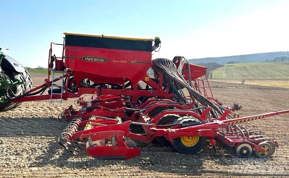 Väderstad Spirit800S Perforatoare