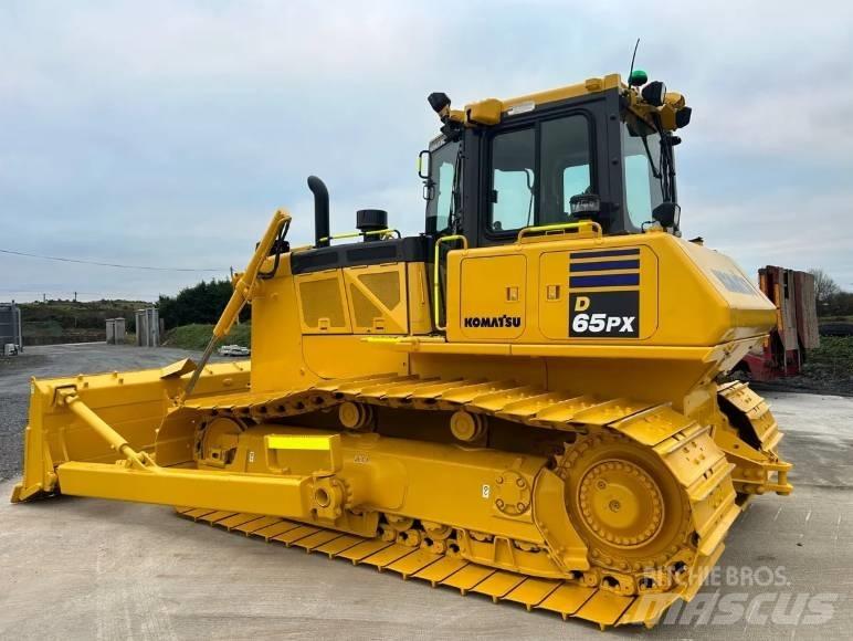 Komatsu D 65PX-18 Buldozere pe senile