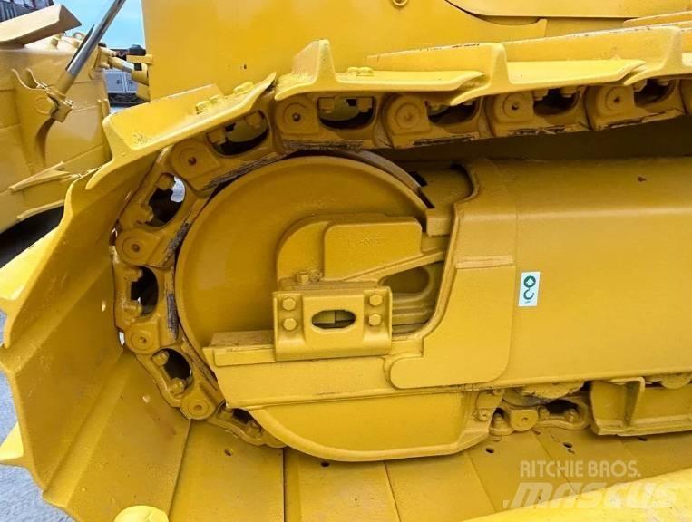 Komatsu D 65PX-18 Buldozere pe senile