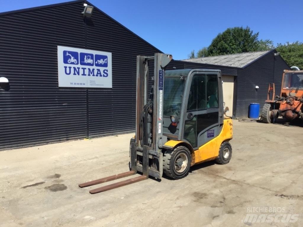 Jungheinrich EFG330 Alte componente