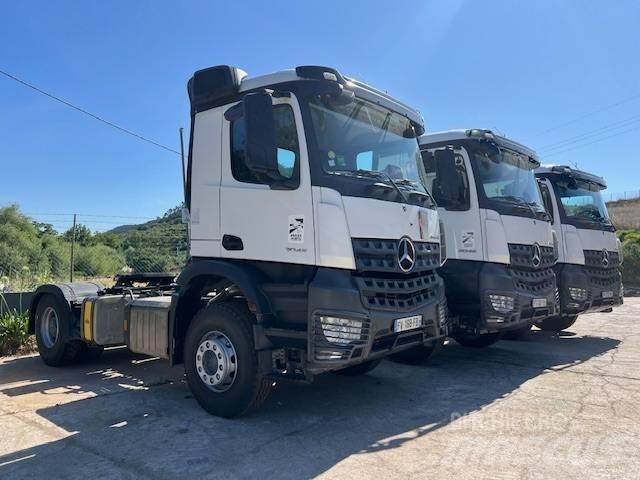 Mercedes-Benz 2045 Autotractoare