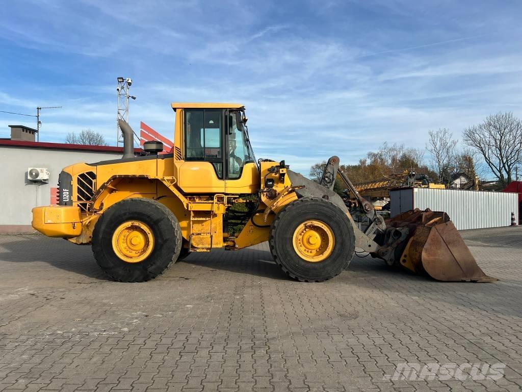 Volvo L 120 F Incarcator pe pneuri