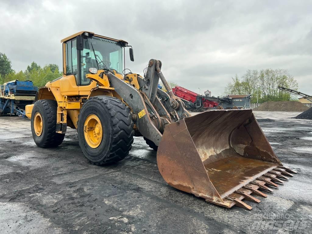 Volvo L 120 F Incarcator pe pneuri