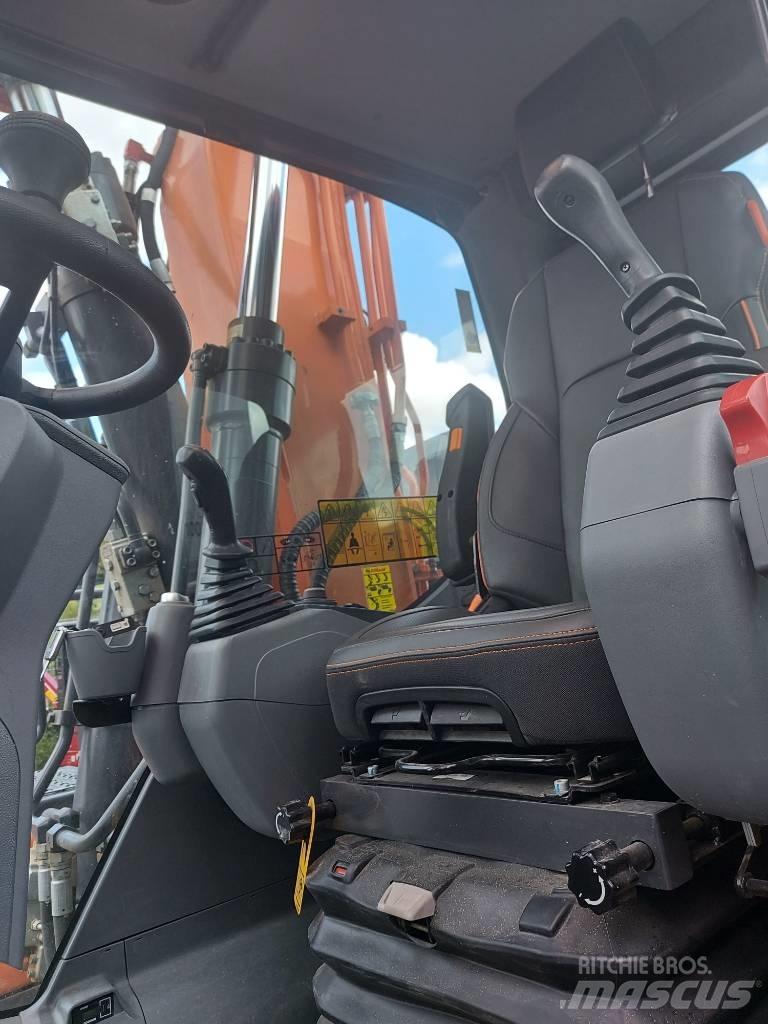 Develon DX 170 W-7 Excavatoare cu roti