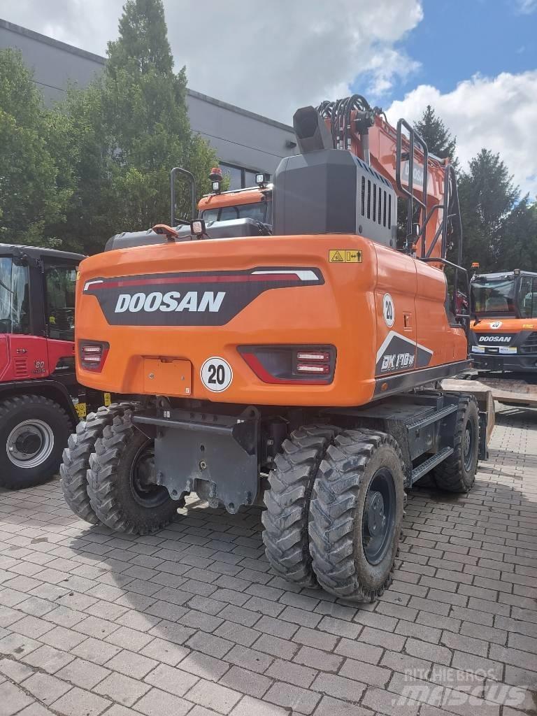 Develon DX 170 W-7 Excavatoare cu roti