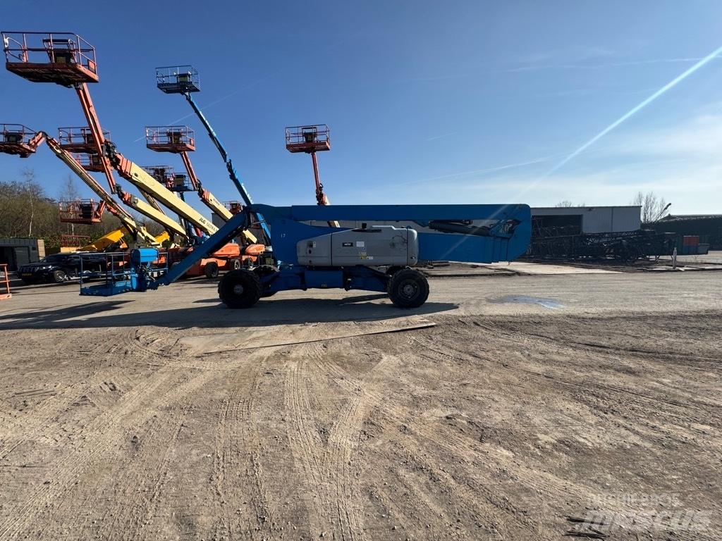 Genie 135/70 Nacele cu brat articulat