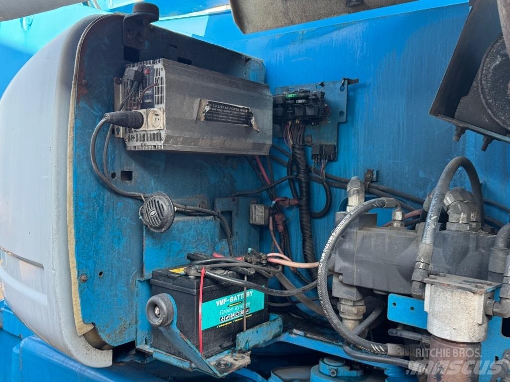 Genie 135/70 Nacele cu brat articulat