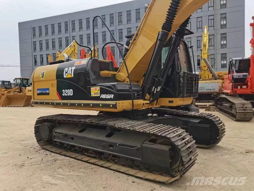 CAT 320 D Excavatoare pe șenile
