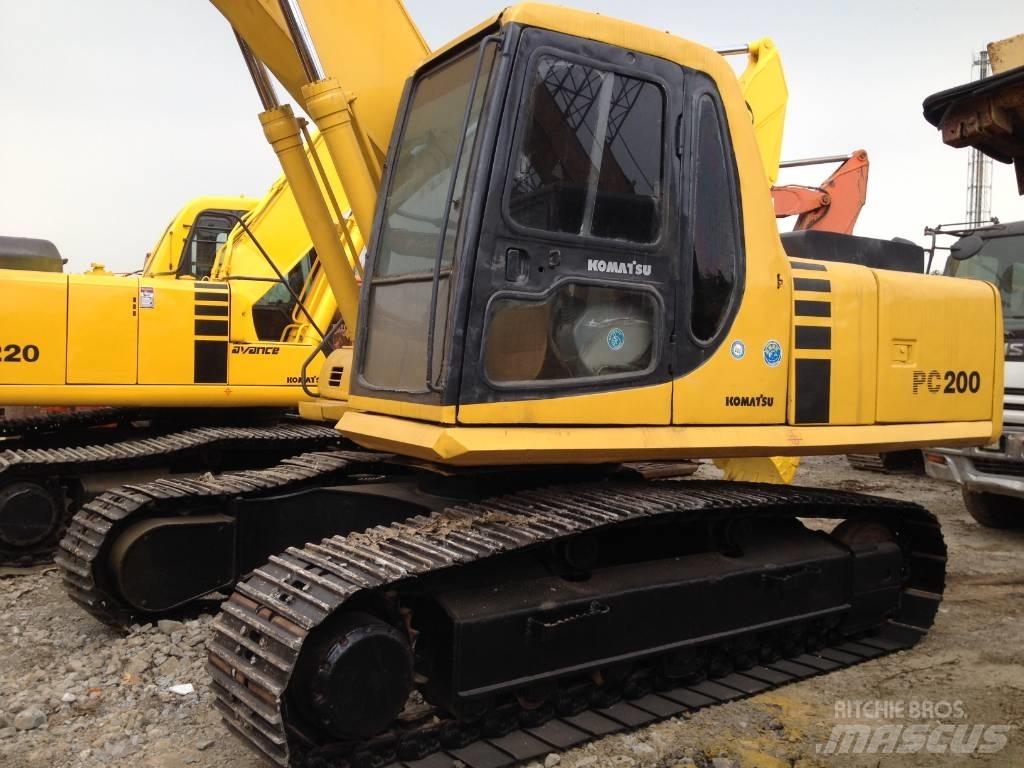 Komatsu PC200-6 Excavatoare pe șenile
