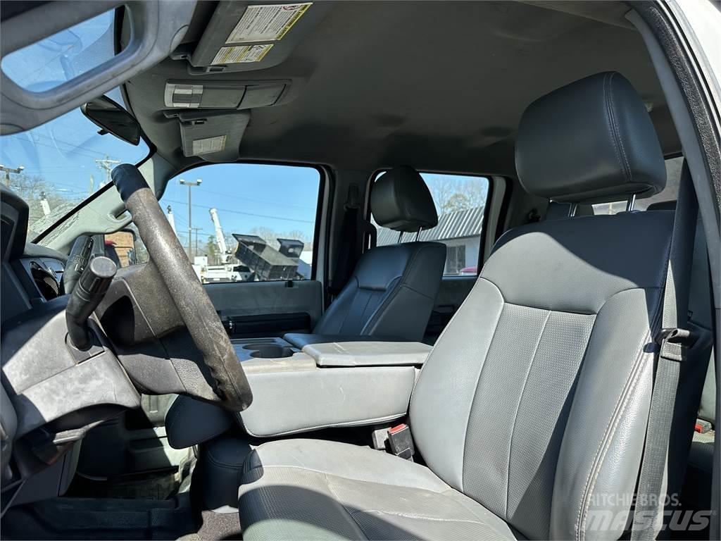 Ford F550 Autobasculanta