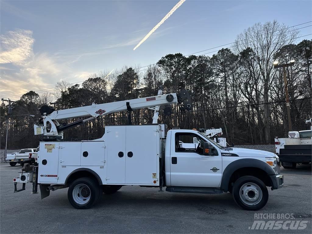 Ford F550 Municipal/vehicul cu uz general