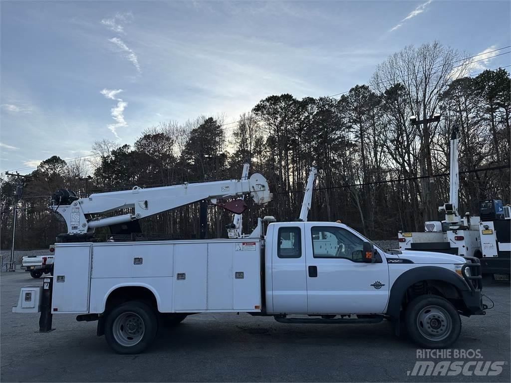 Ford F550 Municipal/vehicul cu uz general