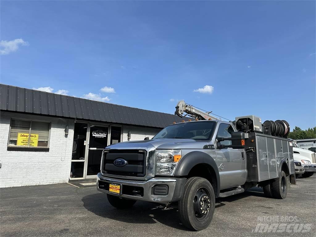 Ford F550 Municipal/vehicul cu uz general