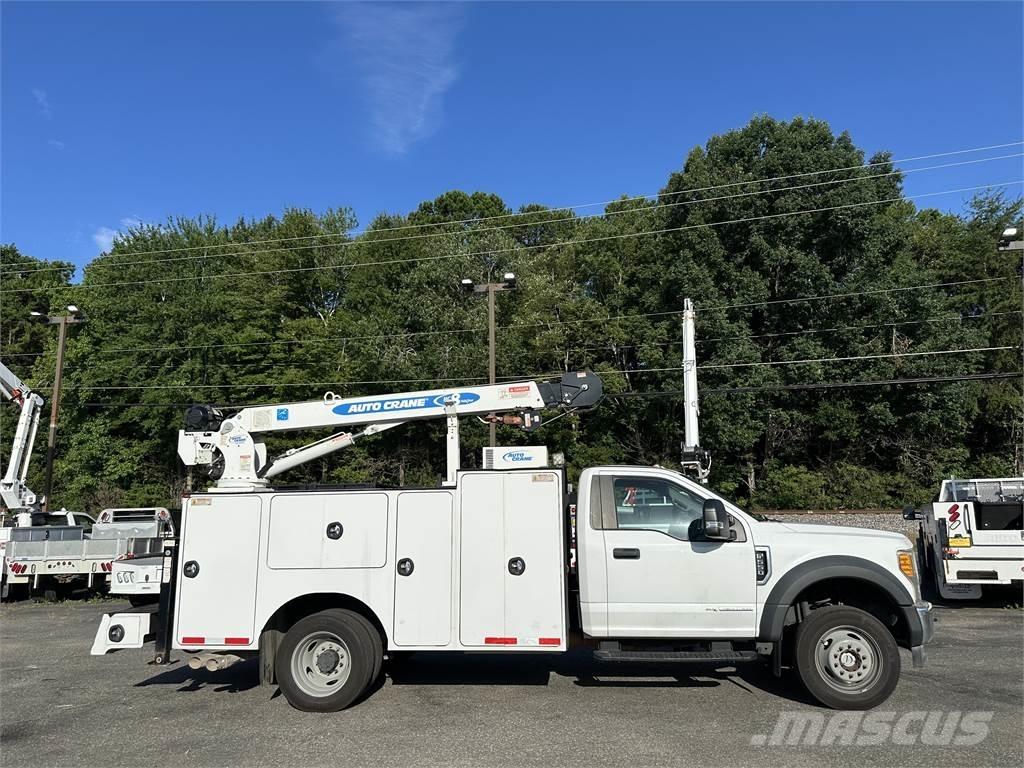Ford F550 Municipal/vehicul cu uz general