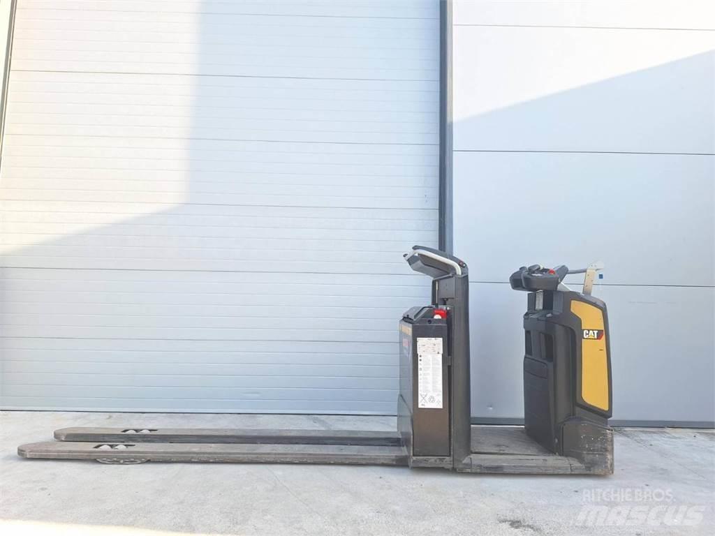 CAT N020NE Stivuitoare de micã inaltime pentu logistica