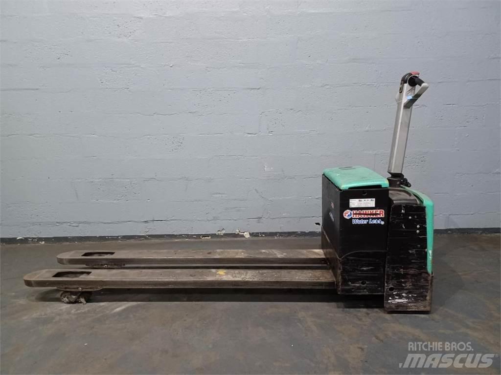 CAT NPP20M Transpaleta manuala