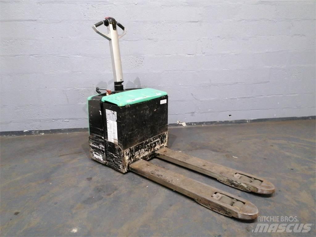 CAT NPP20M Transpaleta manuala