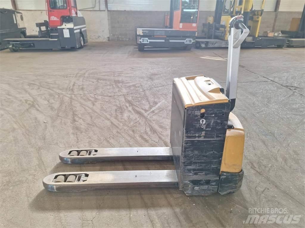 CAT NPP20N Transpaleta manuala