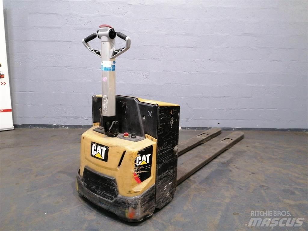CAT NPP20N2 Transpaleta manuala