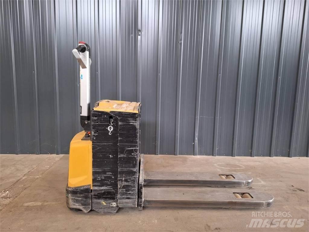 CAT NPP20N2E Transpaleta manuala
