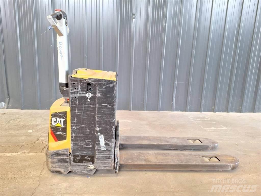 CAT NPP20N2E Transpaleta manuala