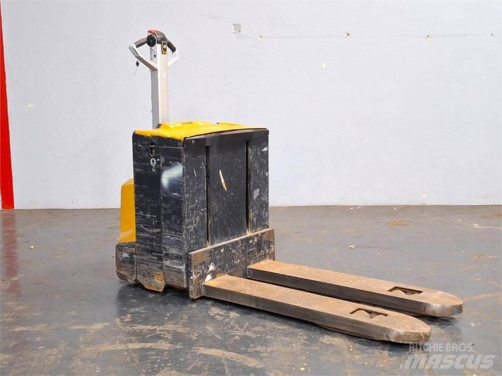CAT NPP20N2E Transpaleta manuala
