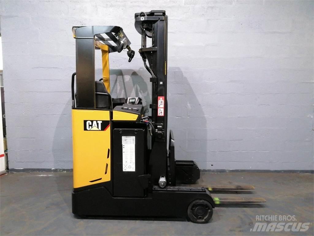 CAT NR16N Stivuitor cu catarg retractabil