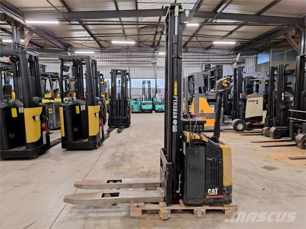 CAT NSP16N Transpaleta manuala