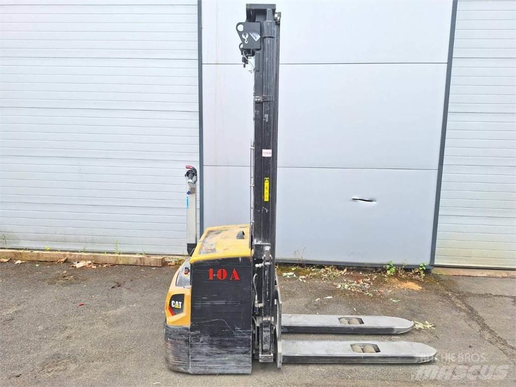 CAT NSP16N2 Transpaleta manuala