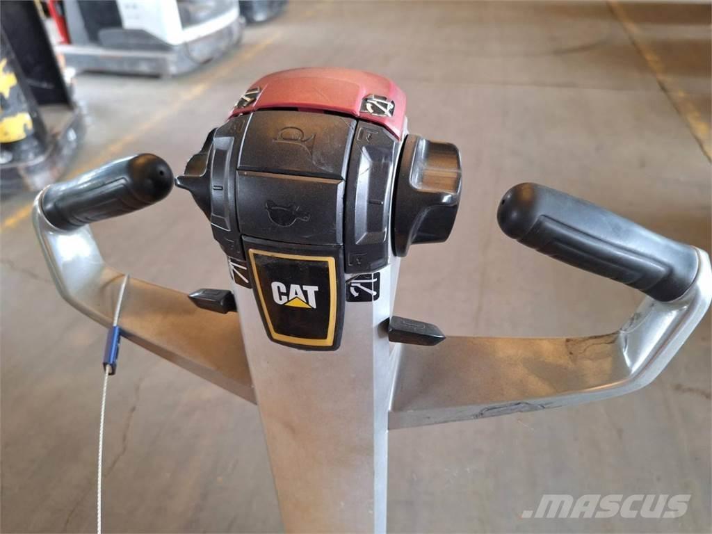 CAT NSP16N2 Transpaleta manuala