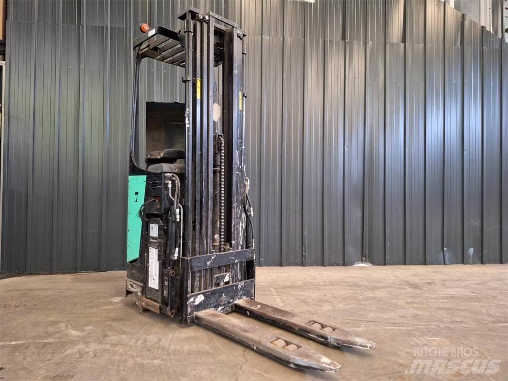 CAT NSR16N Transpaleti autopropulsanti