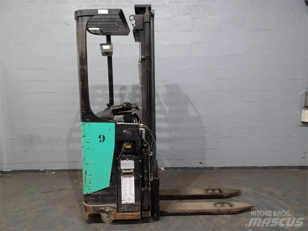 CAT NSR16N Transpaleti autopropulsanti