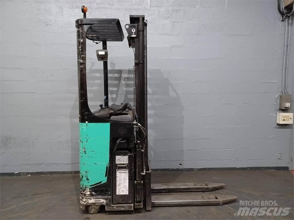 CAT NSR16N Transpaleti autopropulsanti