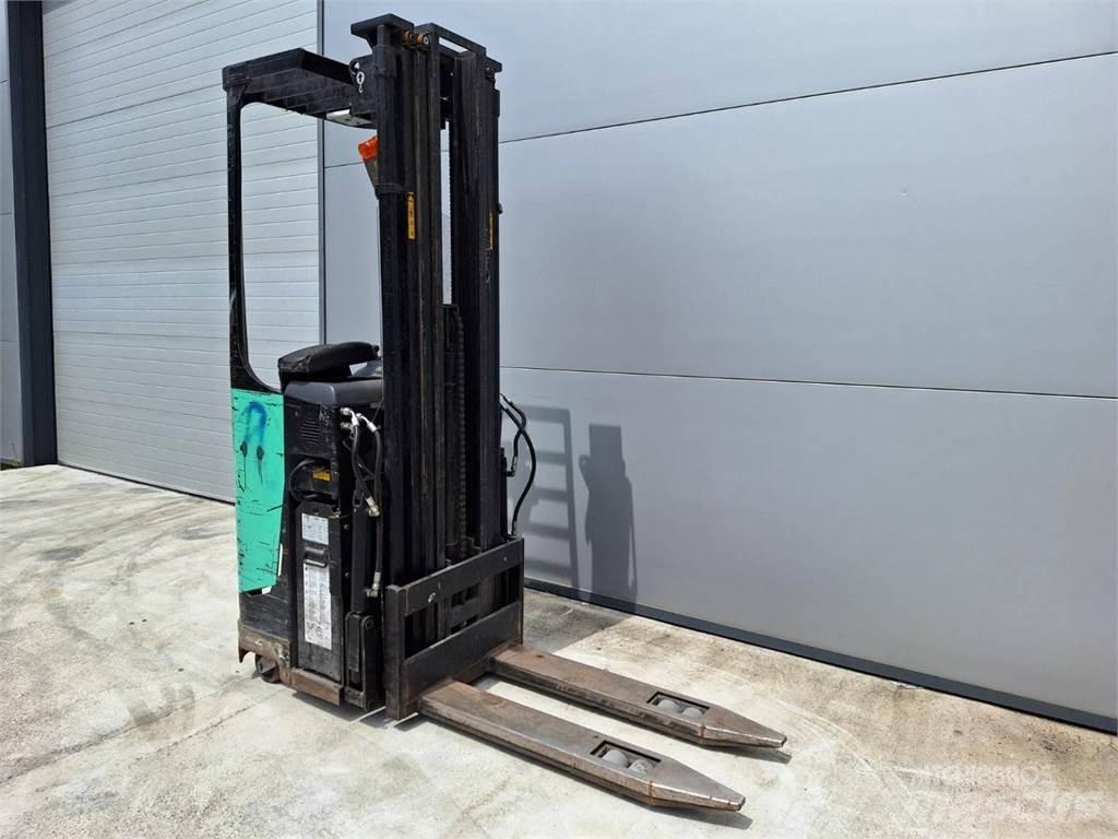 CAT NSR16N Transpaleti autopropulsanti