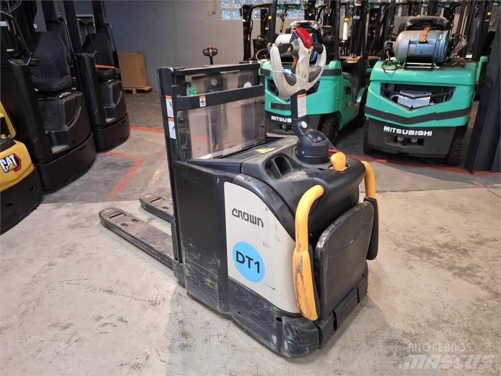 Crown DT3040 Transpaleti autopropulsanti