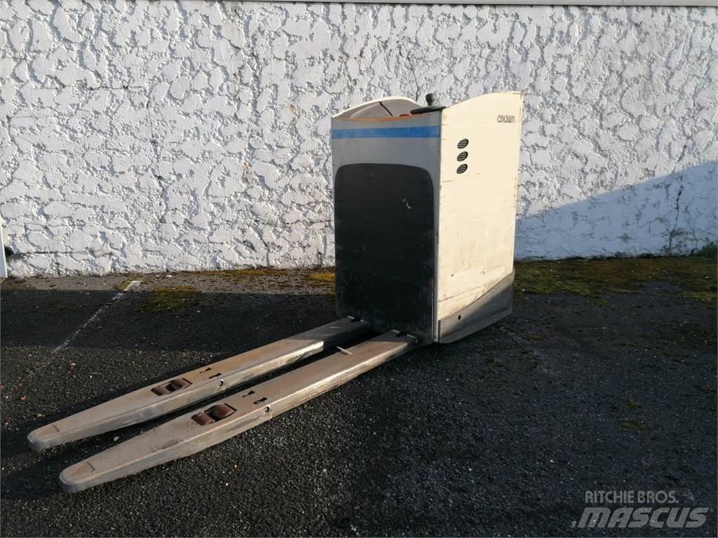 Crown RT4000 Transpaleti autopropulsanti