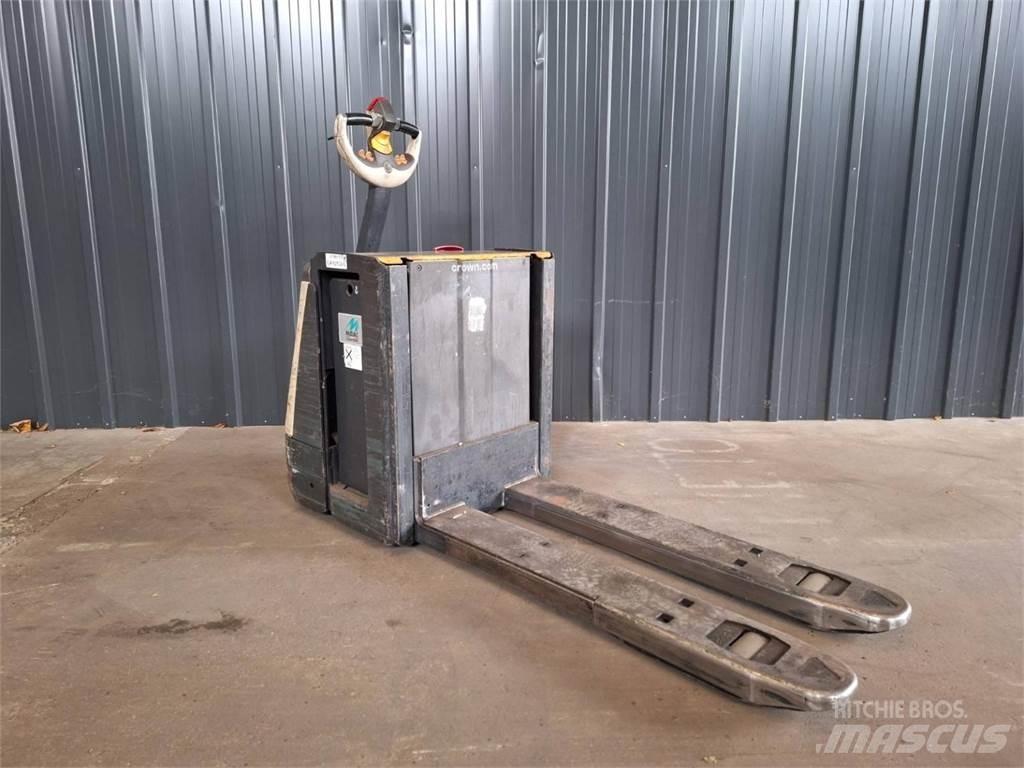 Crown WP3080 Transpaleta manuala