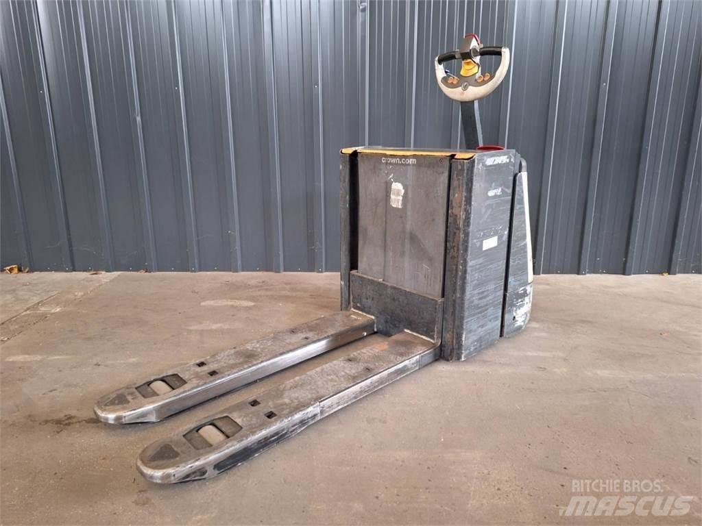 Crown WP3080 Transpaleta manuala