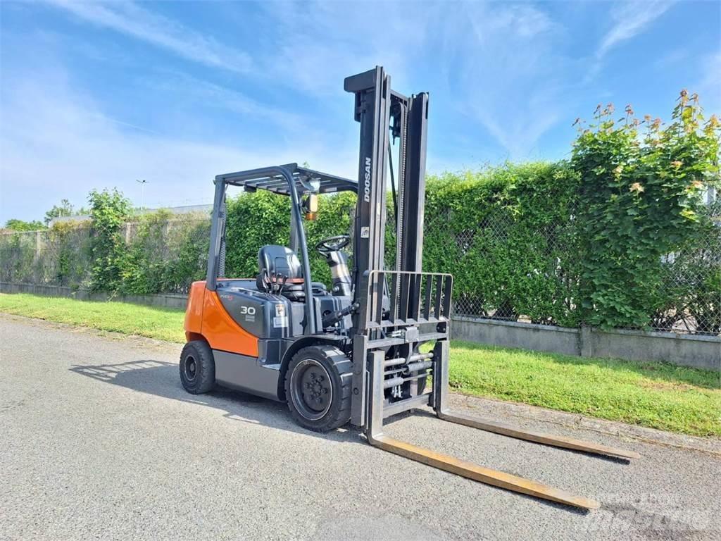 Doosan D30S 5 Strivuitoare-altele