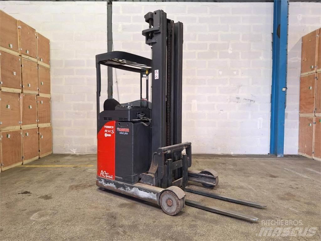 Fenwick R14S Stivuitor cu catarg retractabil